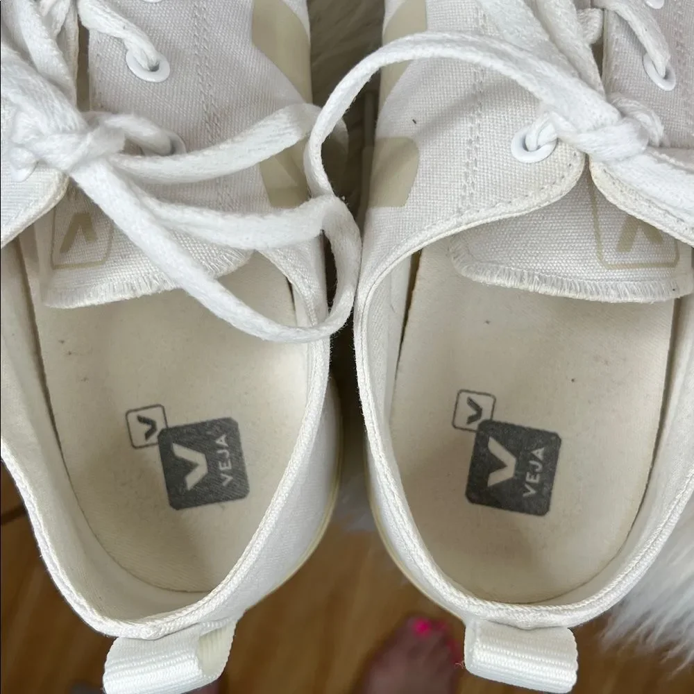 Veja Nova Low Top Sneakers Size 11